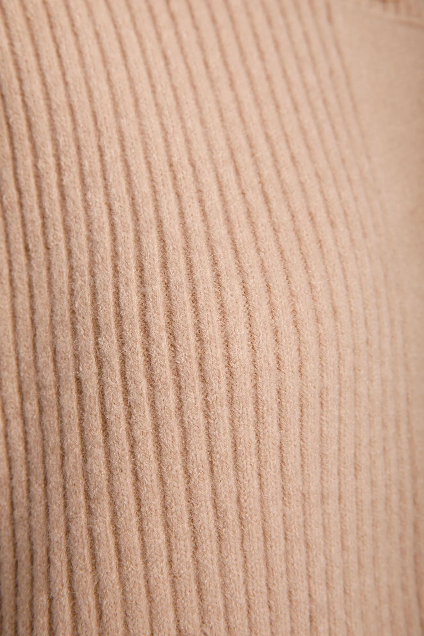 KNITTED OVERSIZE CARDIGAN