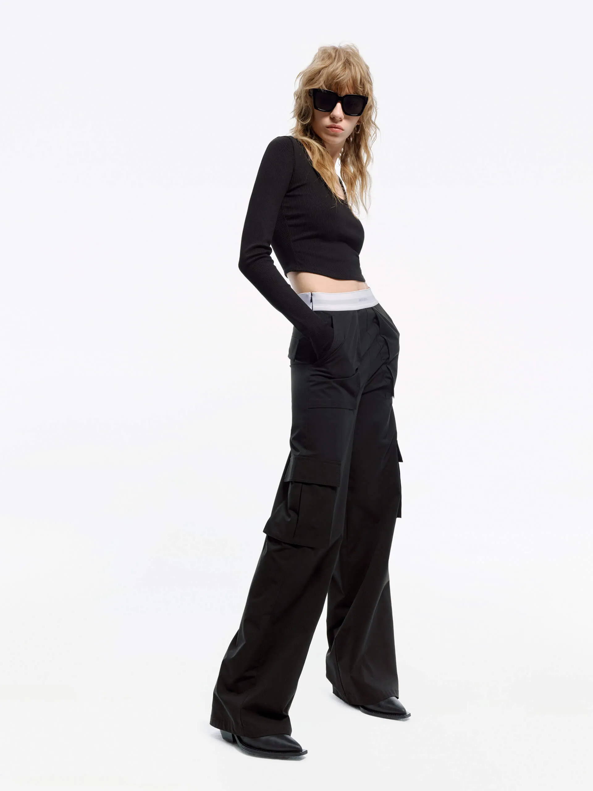 Ribbed Knit Cropped T-shirt