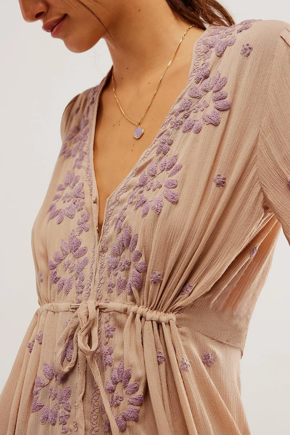 Women Boho Floral Maxi Dress Puff Sleeve V Neck Long Dress Bohemian Flowy Tiered Dress Loose Fit Shirt Dress