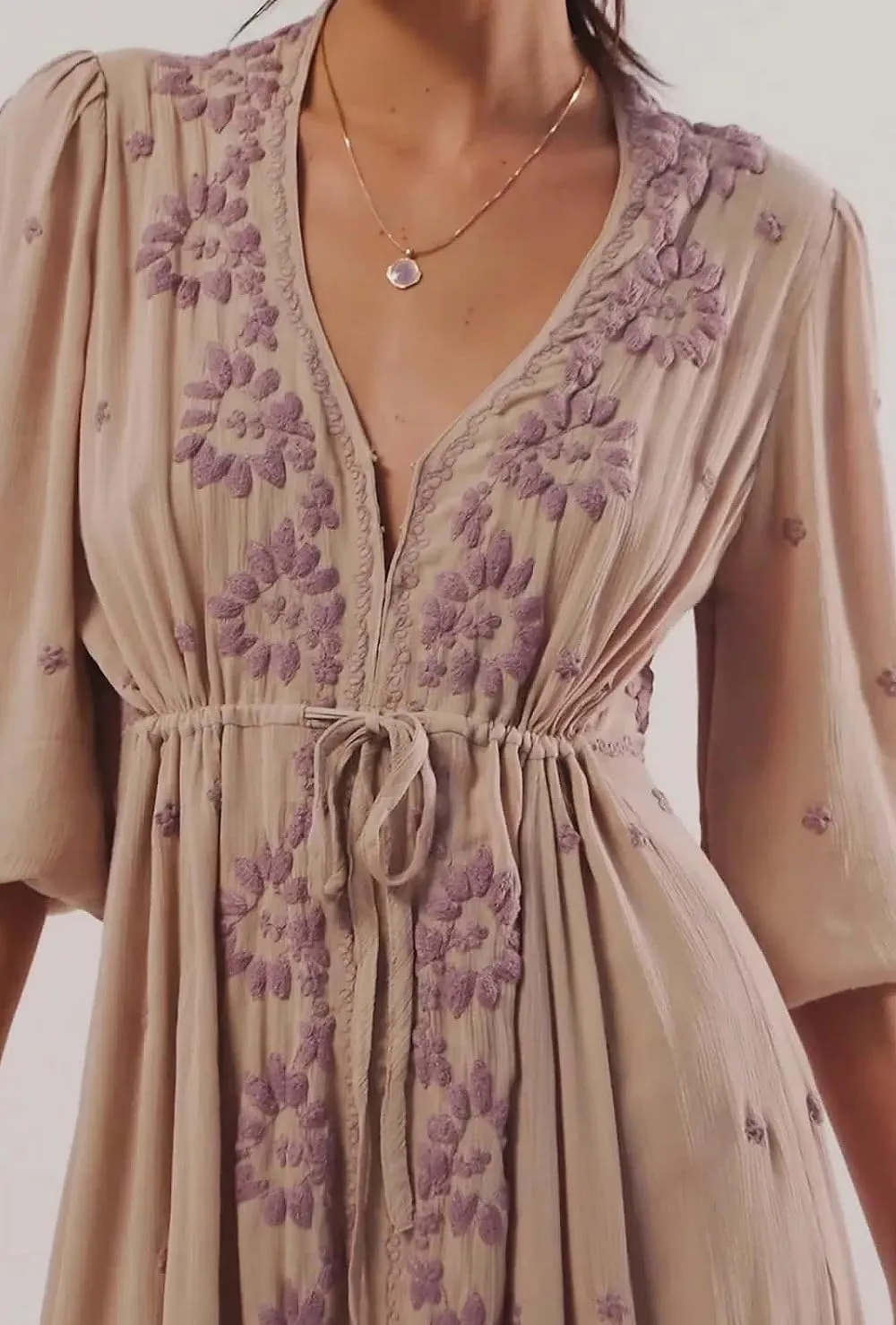 Women Boho Floral Maxi Dress Puff Sleeve V Neck Long Dress Bohemian Flowy Tiered Dress Loose Fit Shirt Dress