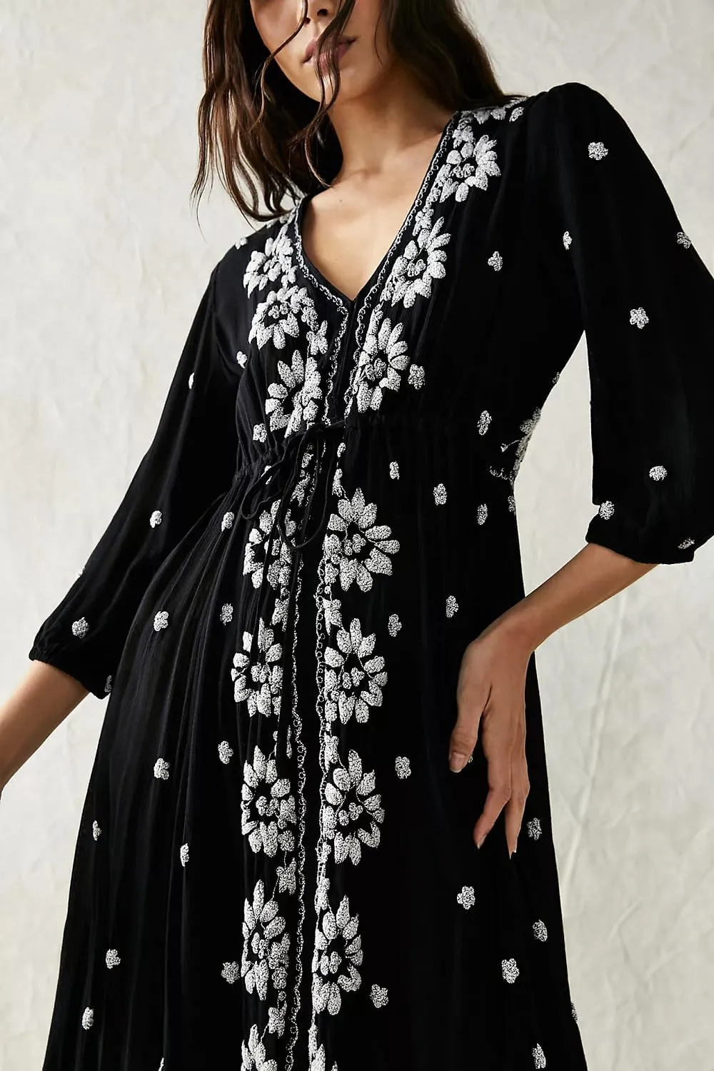 Women Boho Floral Maxi Dress Puff Sleeve V Neck Long Dress Bohemian Flowy Tiered Dress Loose Fit Shirt Dress