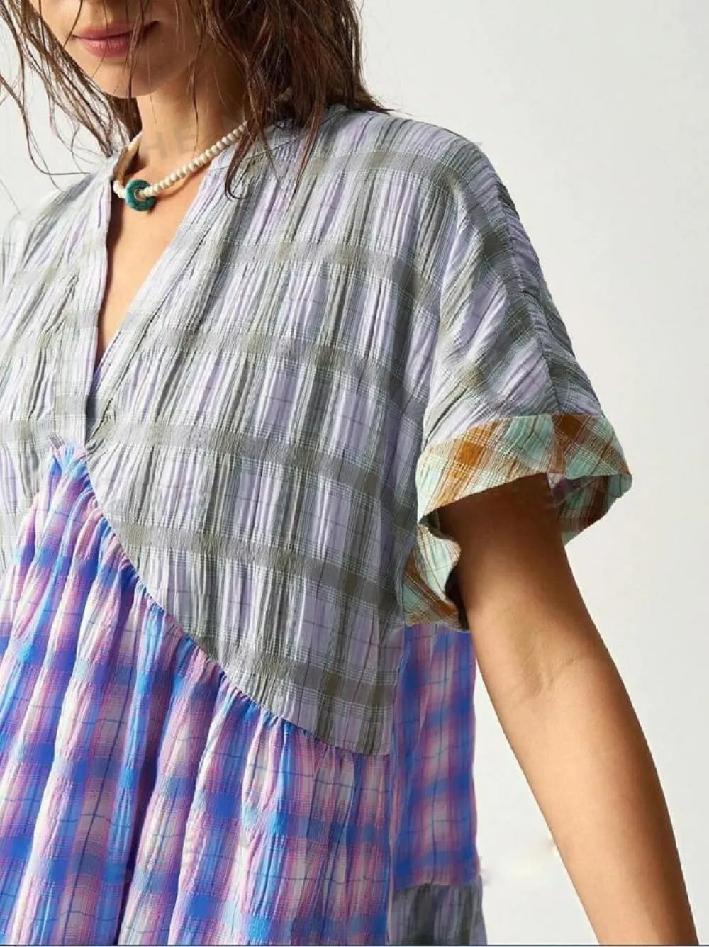 Women Boho Floral Mini Dress V Neck Short Sleeve Flowy Sundress Graphic Babydoll Dress Summer Beach Dress